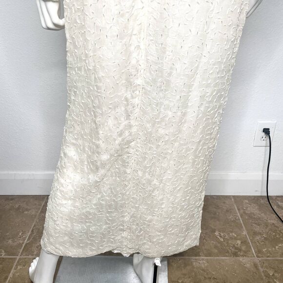 Anjumun California Rare Vintage 80s White Floral Pearlescent Beaded Gown - Picture 10 of 11